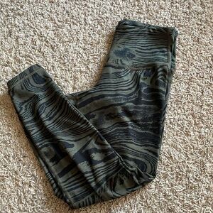Old navy active 7/8 leggings small petite